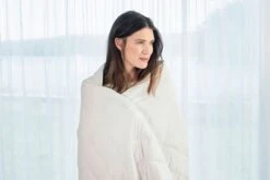 Pearl Classic 3 Kg Verzwaringsdeken 150x200 Cm, Light Grey -Beddengoed Korting cura of sweden pearl classic verzwaringsdeken 150x200 cm light grey 35