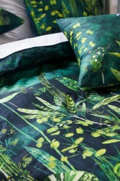 Arjuna Leaf Bed Set, 220x220 Cm -Beddengoed Korting designers guild arjuna leaf bed set 12 1