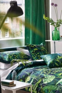 Arjuna Leaf Bed Set, 220x220 Cm -Beddengoed Korting designers guild arjuna leaf bed set 13 1