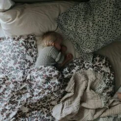 Cherrie Blossom Baby Bedset, 70x80 Cm 13 Cherrie Blossom Baby Bedset, 70x80 Cm -Beddengoed Korting garbo friends cherrie blossom bedset se 27