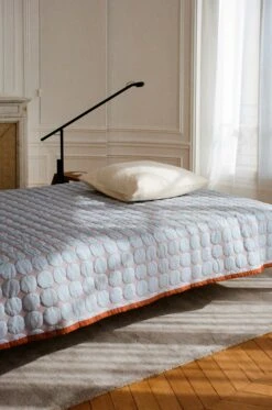 Hay Mega Dot Sprei 260x260 Cm, Lichtblauw -Beddengoed Korting hay mega dot sprei 260x260 cm 2