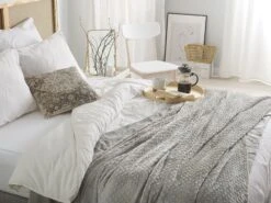 Plaid Lichtgrijs In Diverse Formaten SAMUR -Beddengoed Korting undef src sa picid 771164 type color image