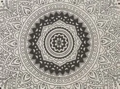 Katoenen Deken 130 X 180 Cm Beige En Zwart BERHAMPORE -Beddengoed Korting undef src sa picid 829195 type whitesh image